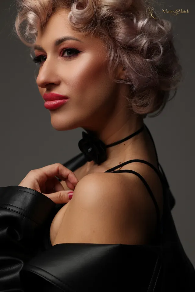 Another photo of Elena