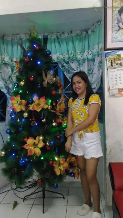 Maria Emma, 35