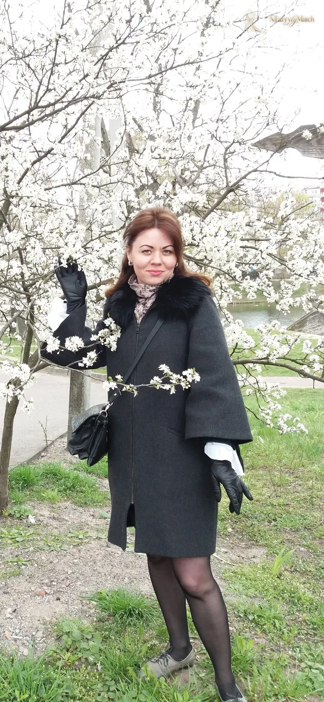 Anna, 41