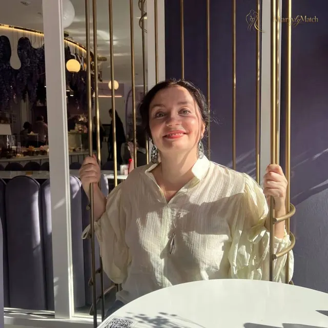 Natalia, 46