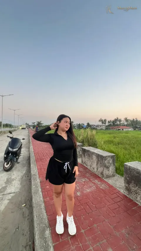 Another photo of Cassandra
