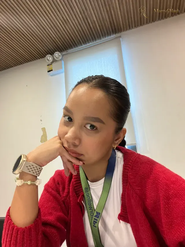 Another photo of Nicole