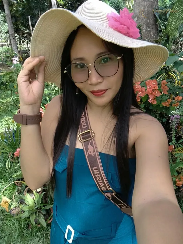Another photo of Milanie