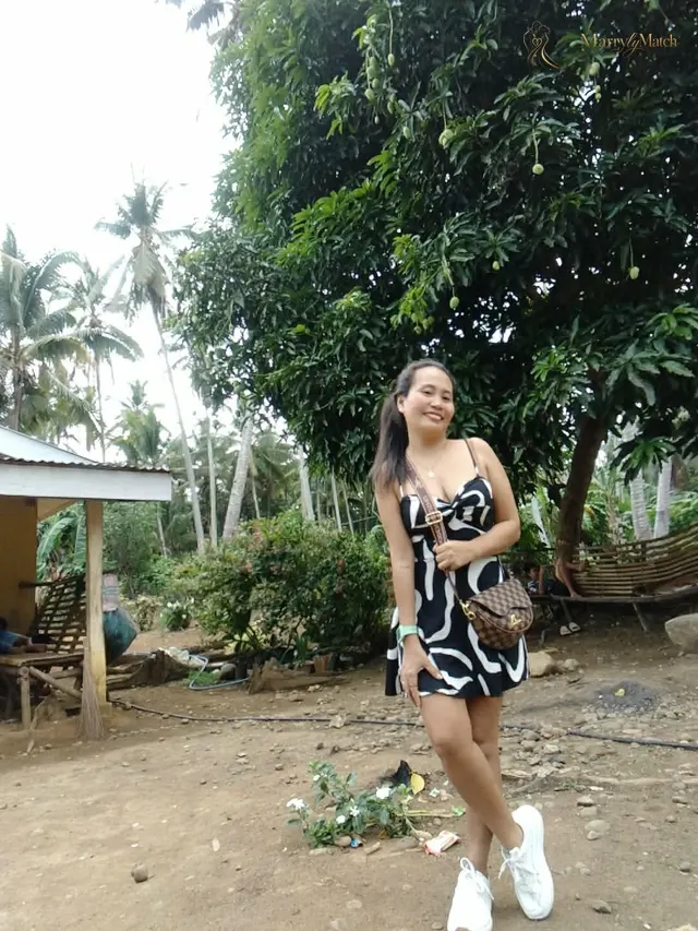 Another photo of Milanie