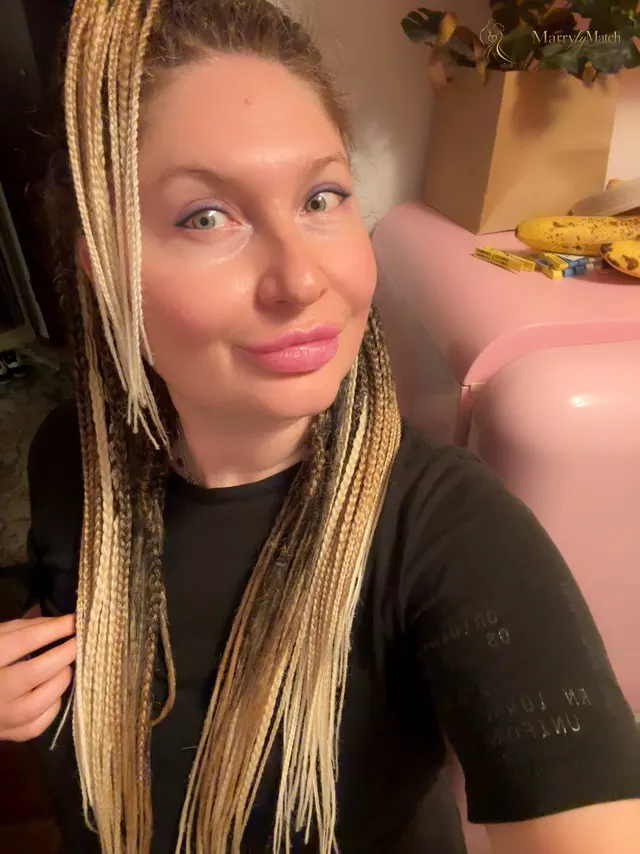 Another photo of Yulia