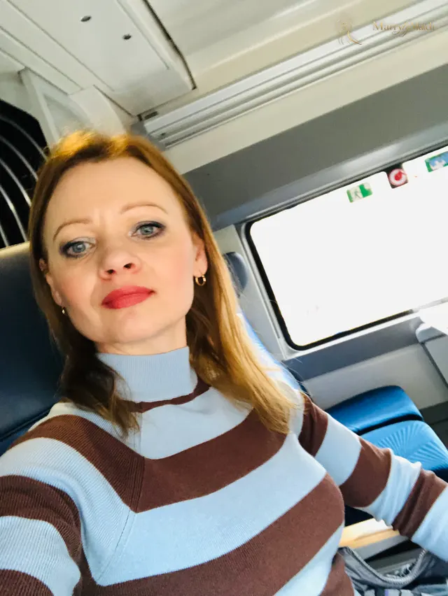 Svitlana, 43
