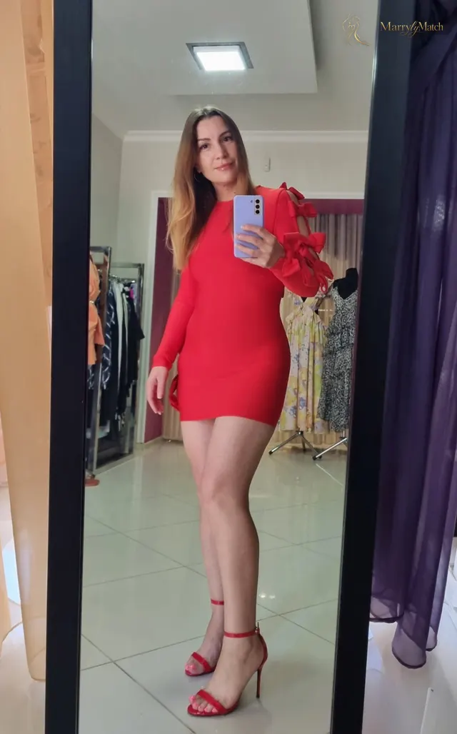 Olena, 44