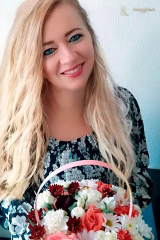 ELENA, 54
