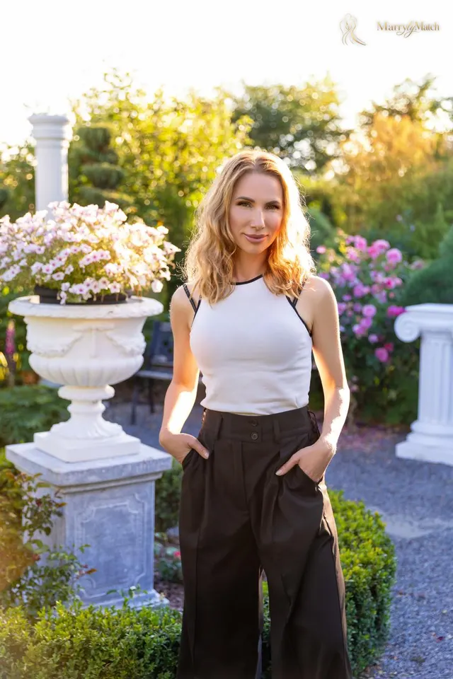 Another photo of Mariya