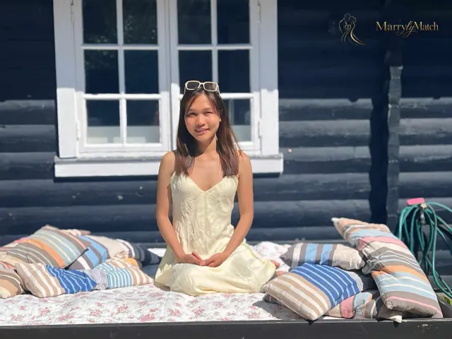 Noreen, 30