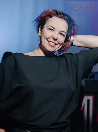 Another photo of LYUDMILA
