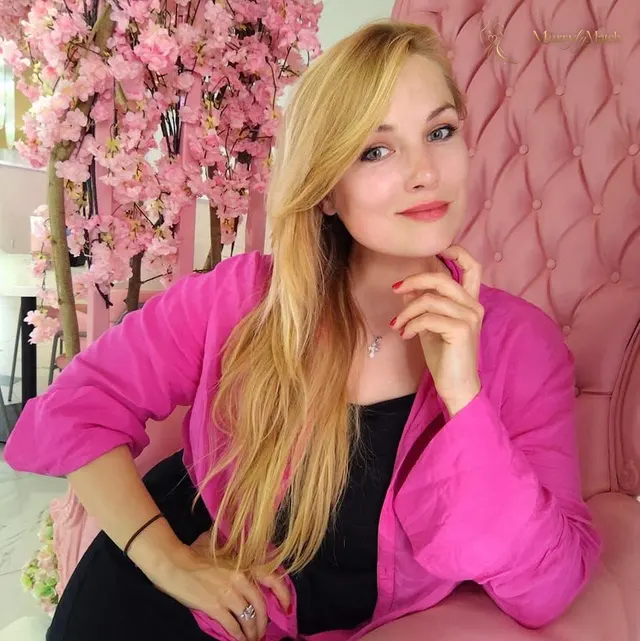 Another photo of Yana