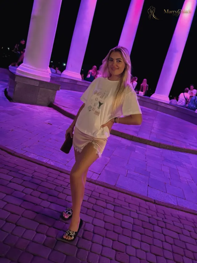 Another photo of Oksana