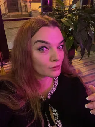 YULIYA, 41