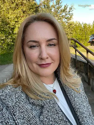 IRINA, 47