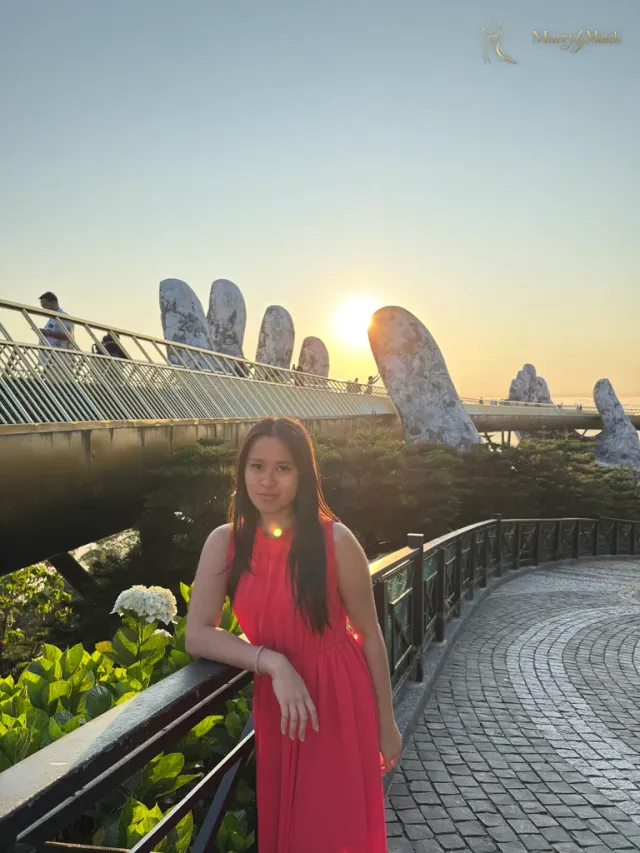 Another photo of Zha