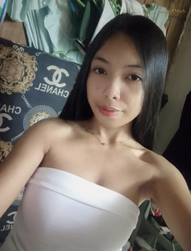 Jennylyn, 21