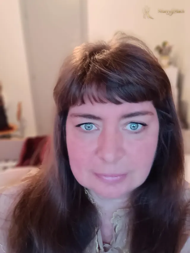 Oksana, 55