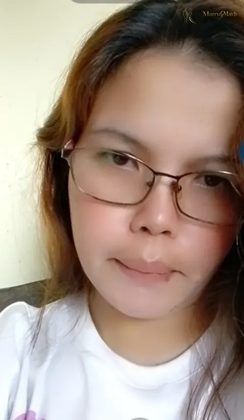 Lynne, 35