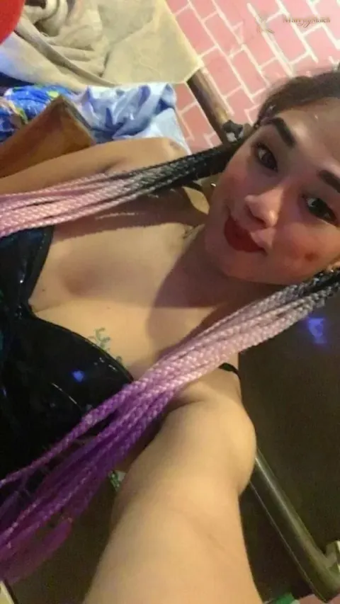 Another photo of Charvy ann