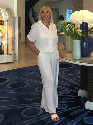 LARISA, 56