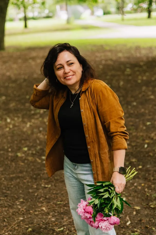 Anna, 52